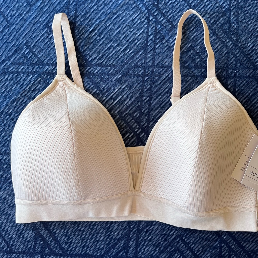 Auden Lightly Lined Plunge Pullover Bralette Nude Pink